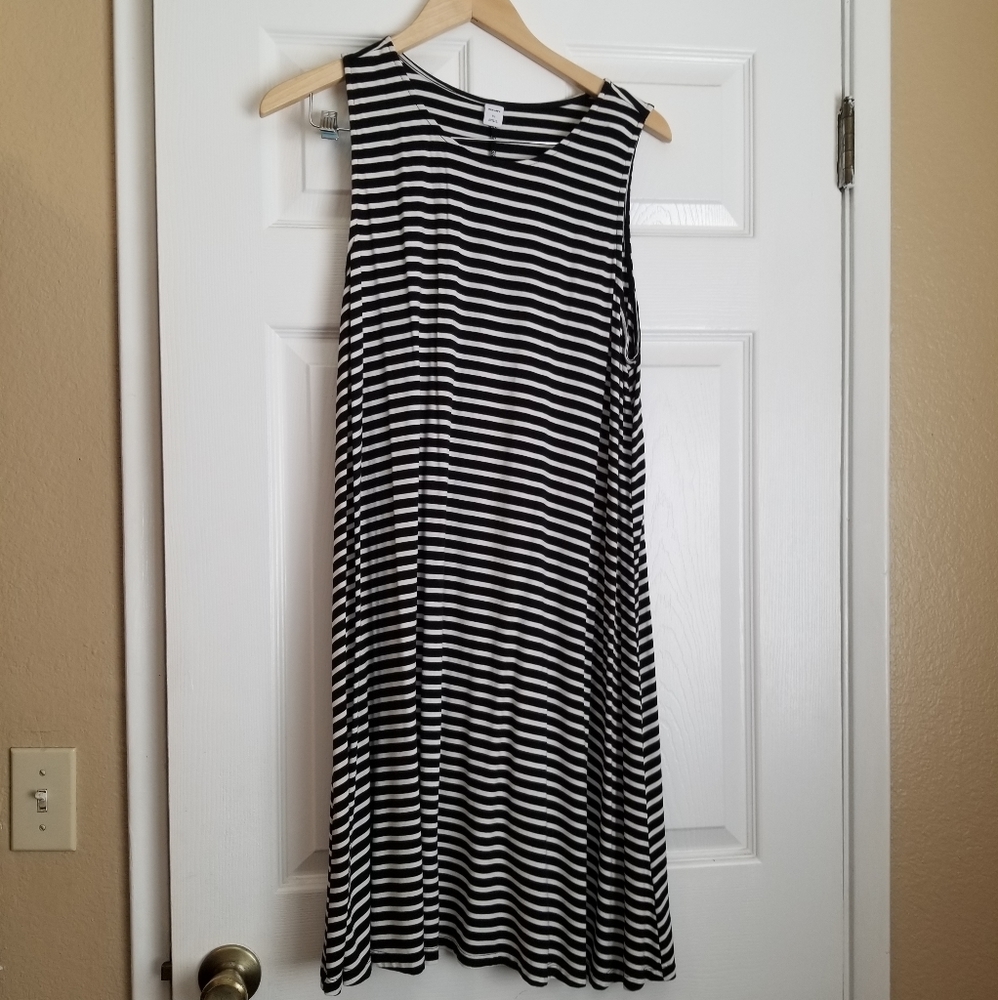 💝Old Navy Swing Dress